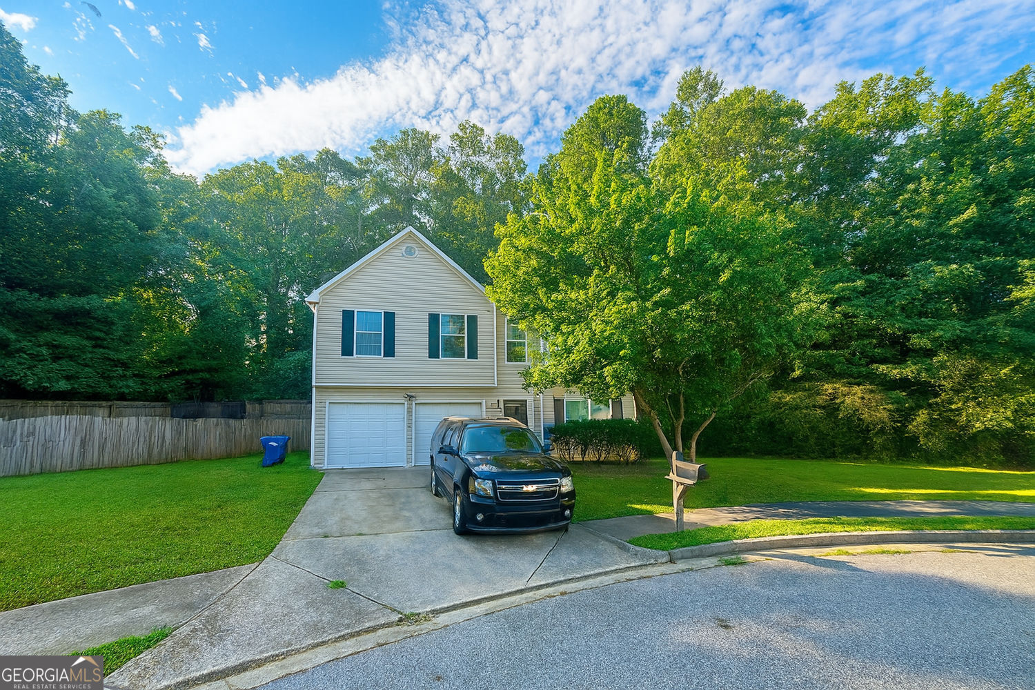Property Photo:  2880 Two Lakes Circle Circle  GA 30349 
