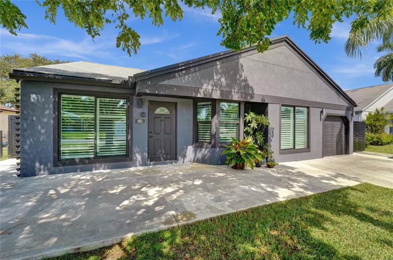 Property Photo: 961 SW 134th Ave FL 33325
