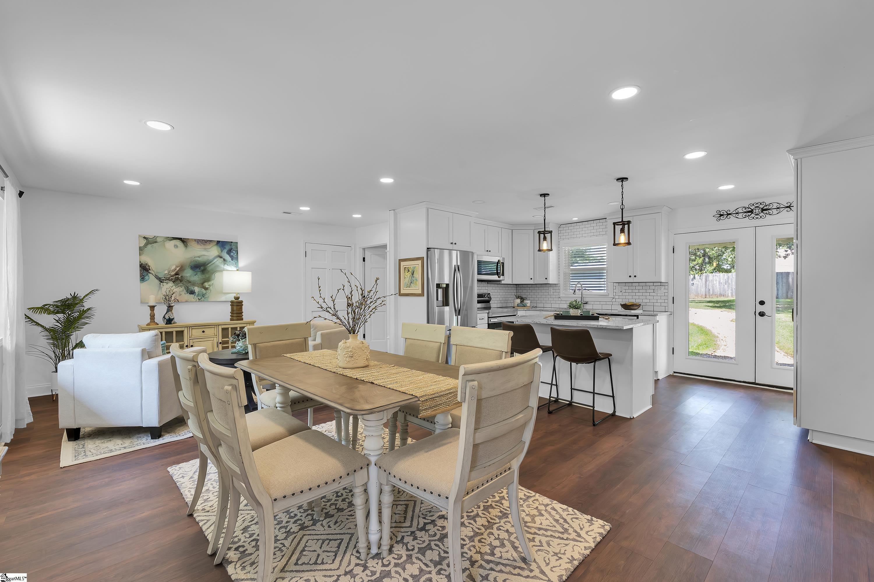 Property Photo:  104 Golden Grove Circle  SC 29673 