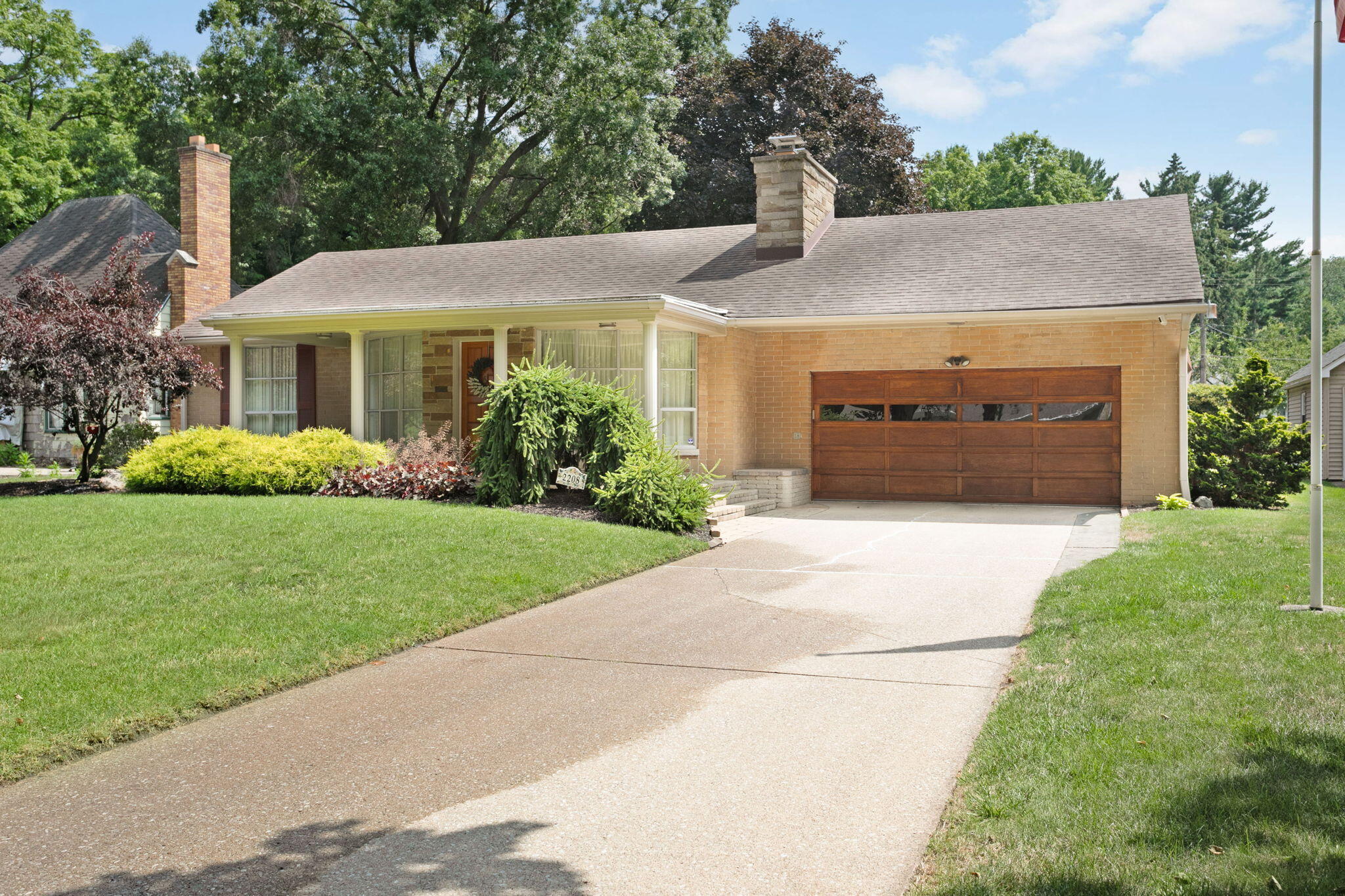 Property Photo: 2208 Woodlawn Drive IN 46350