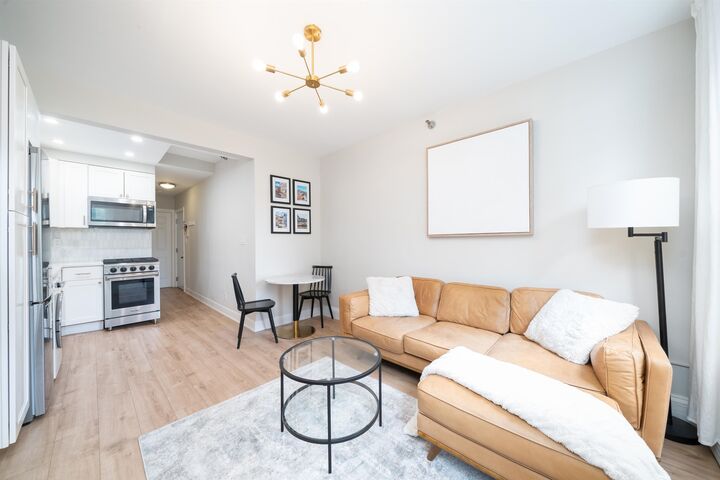 Property Photo: 466 Monmouth St 2L NJ 07302