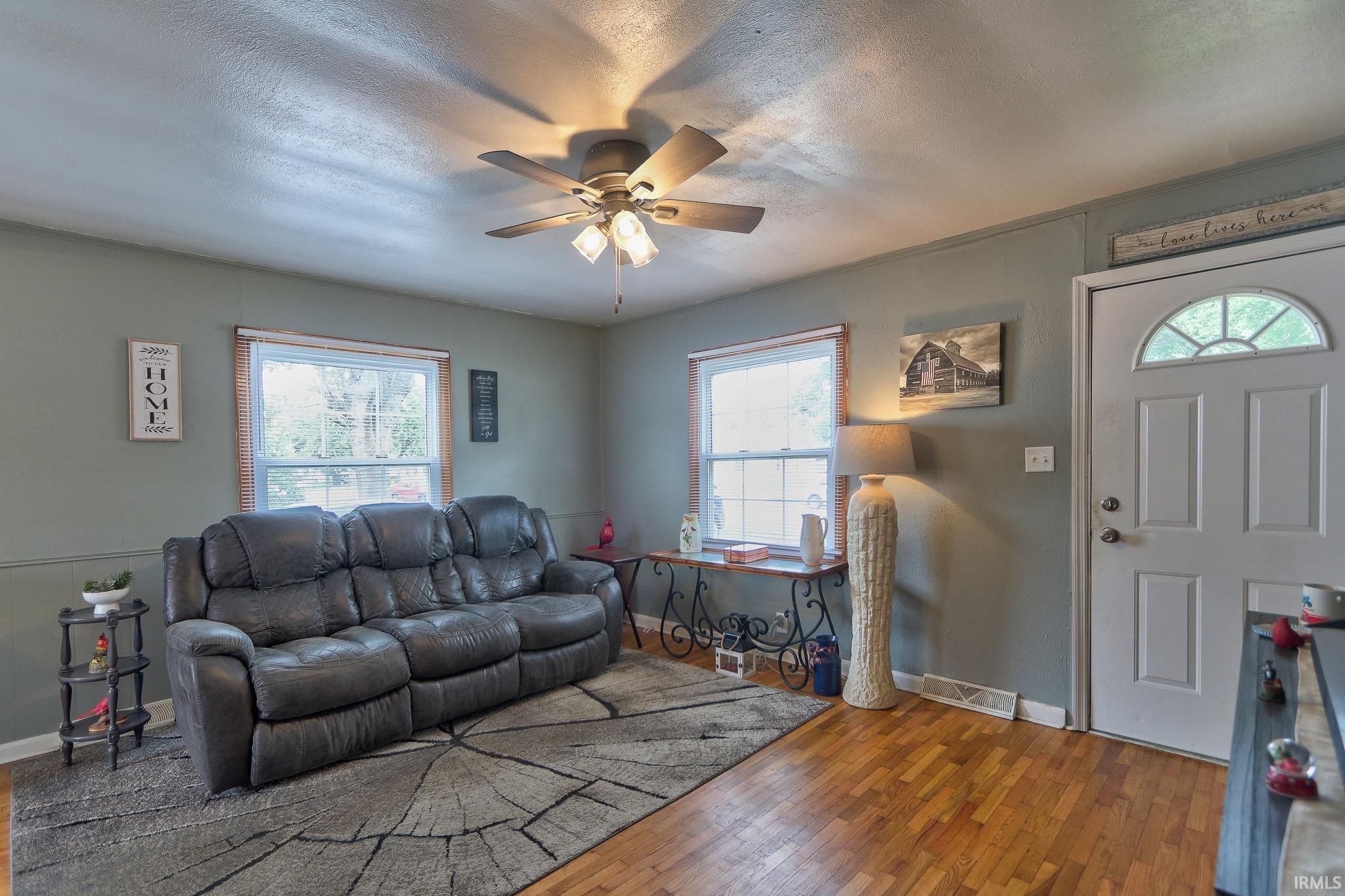Property Photo: 1913 Waggoner Avenue IN 47714-3636