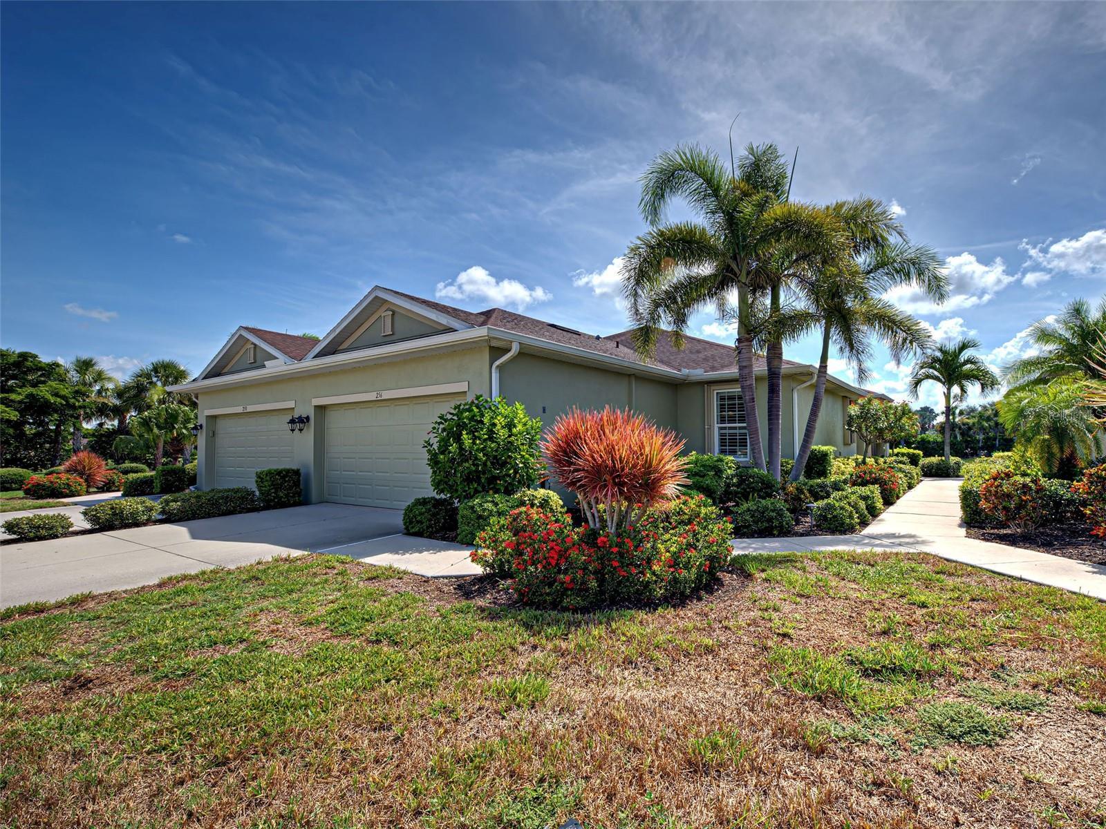 Property Photo: 256 Capulet Drive FL 34292