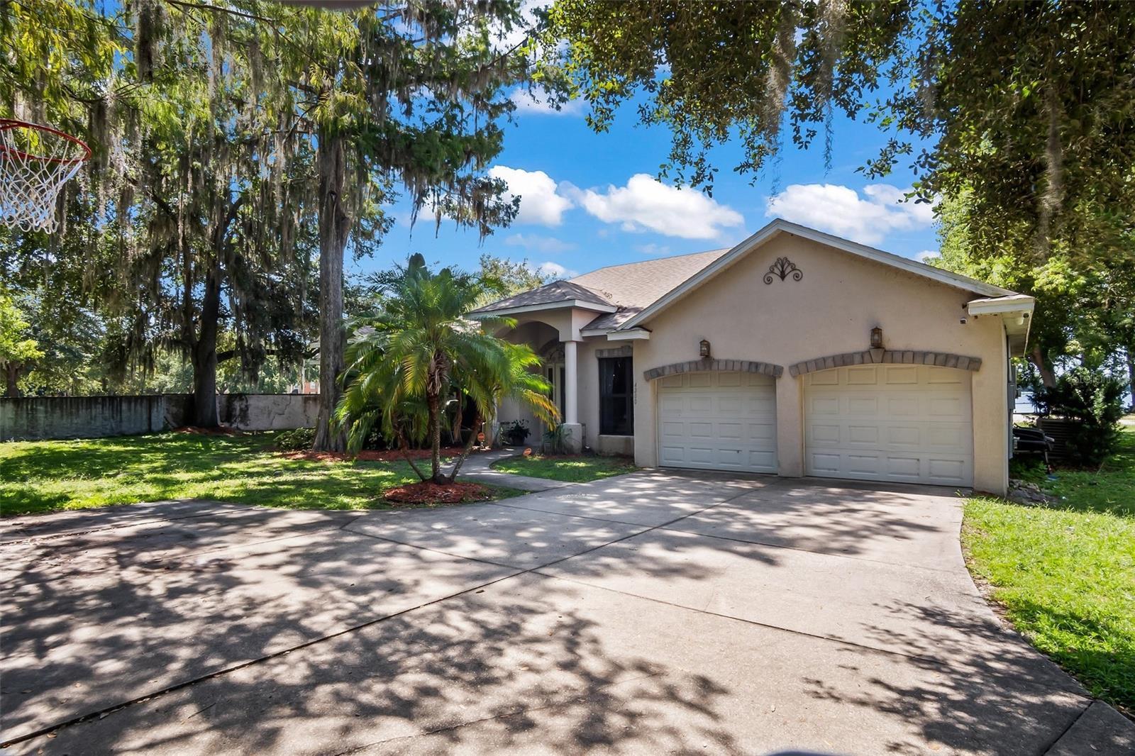 Property Photo:  4200 Arbor Oaks Court  FL 32808 