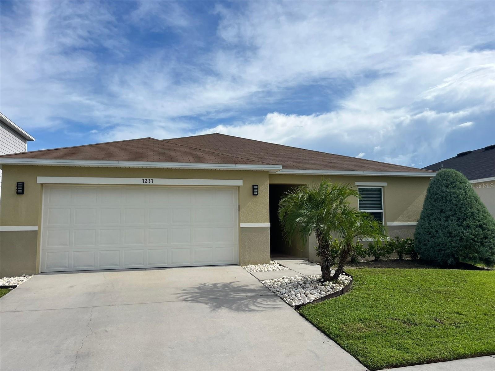 Property Photo: 3233 Eagle Hammock Circle FL 34743