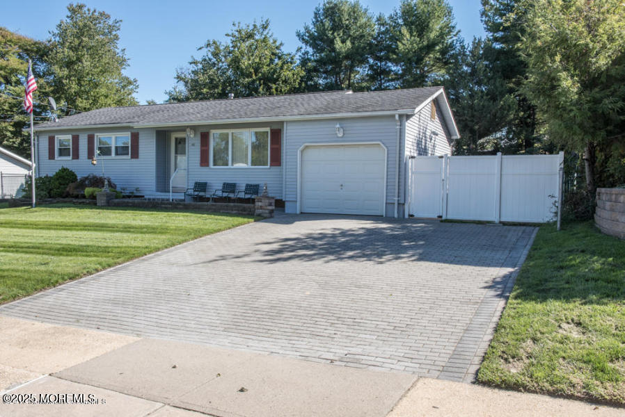 Property Photo:  46 E Connecticut Concourse  NJ 08527 