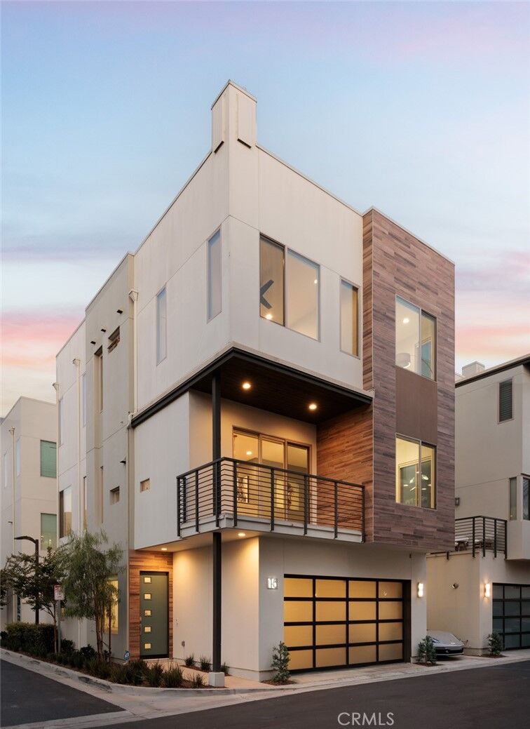 Property Photo:  15 Ebb Tide Circle  CA 92663 