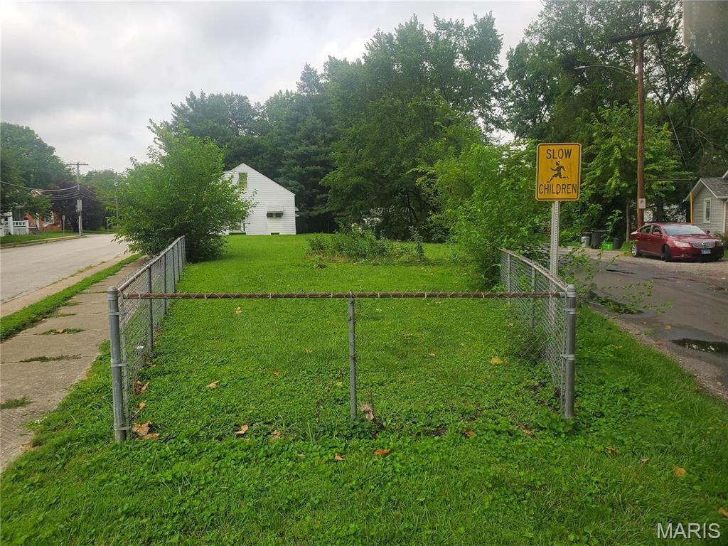 Property Photo:  1014 Caseyville Avenue  IL 62226 