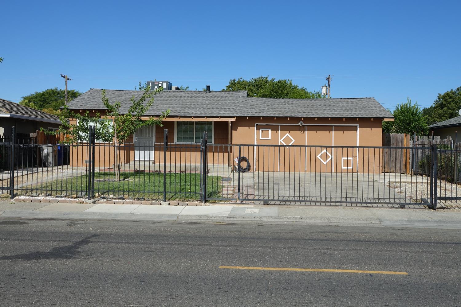 Property Photo: 7754 Detroit Boulevard CA 95832
