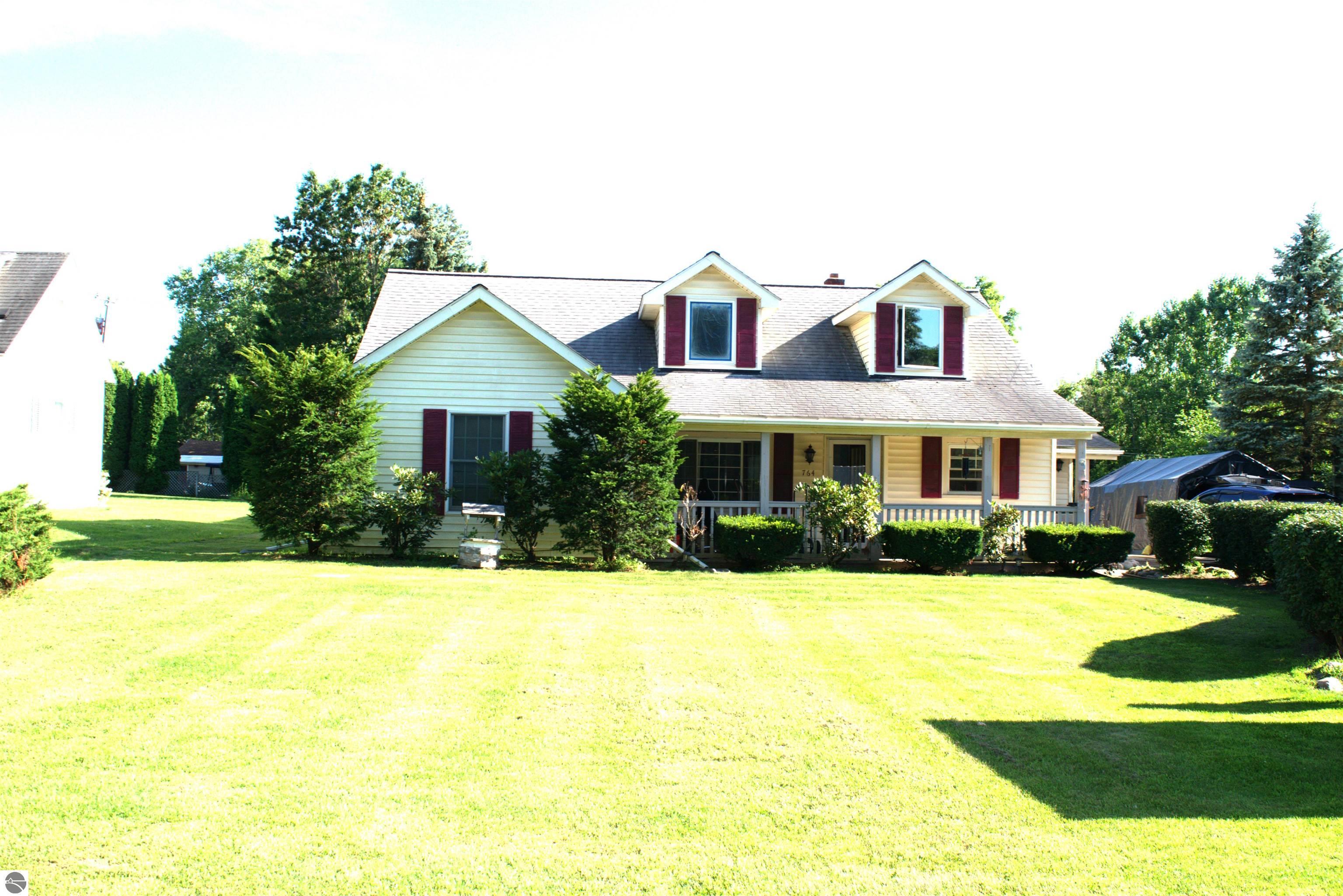 Property Photo:  764 Oakwood Road  MI 48462 