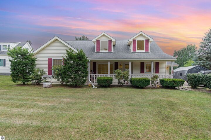 764 Oakwood Road  Ortonville MI 48462 photo