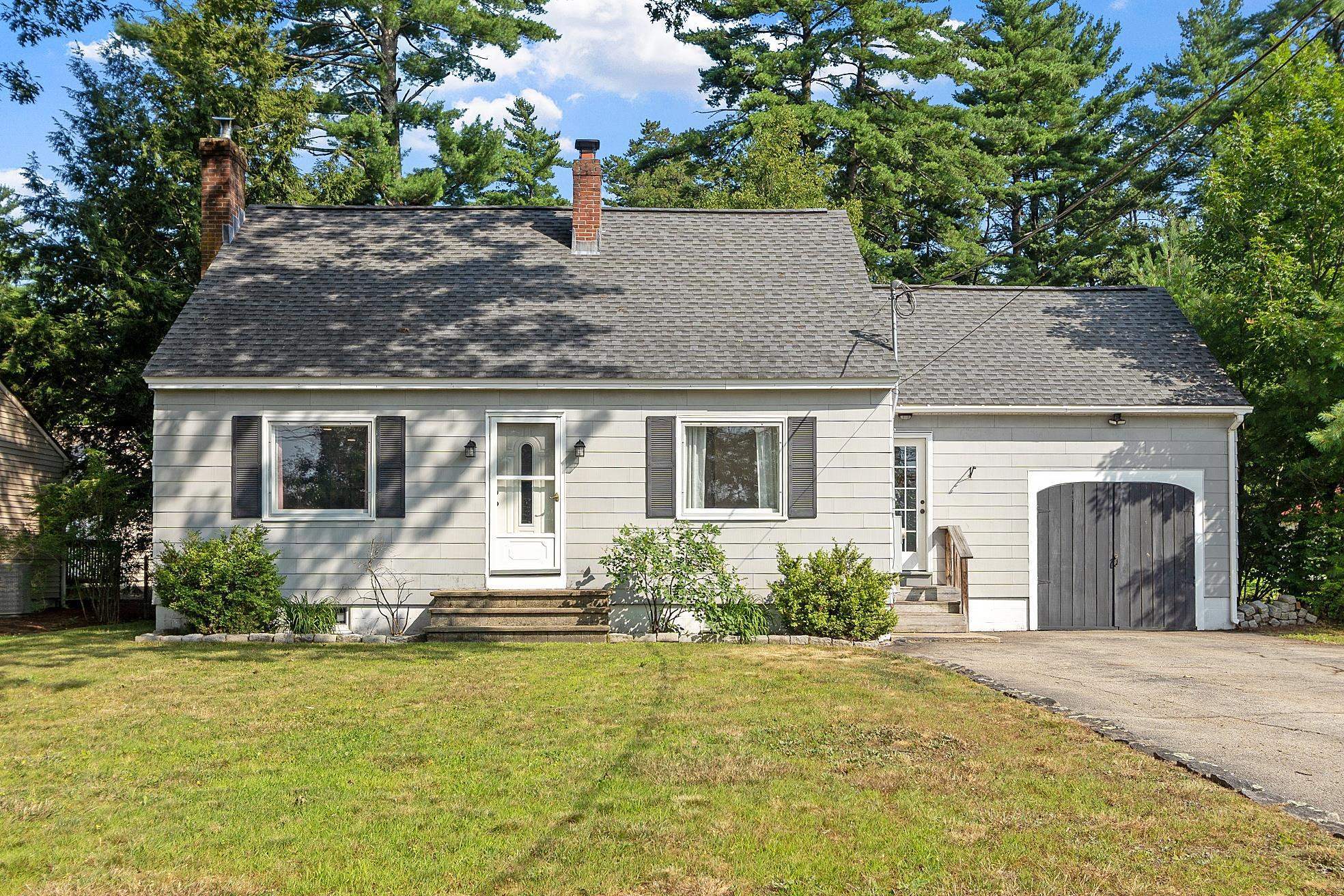 Property Photo: 9 Moose Club Park Road NH 03045