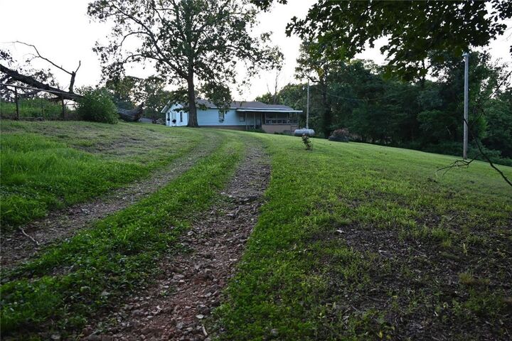 Property Photo: 13909 Buttermilk Springs Road AR 72736