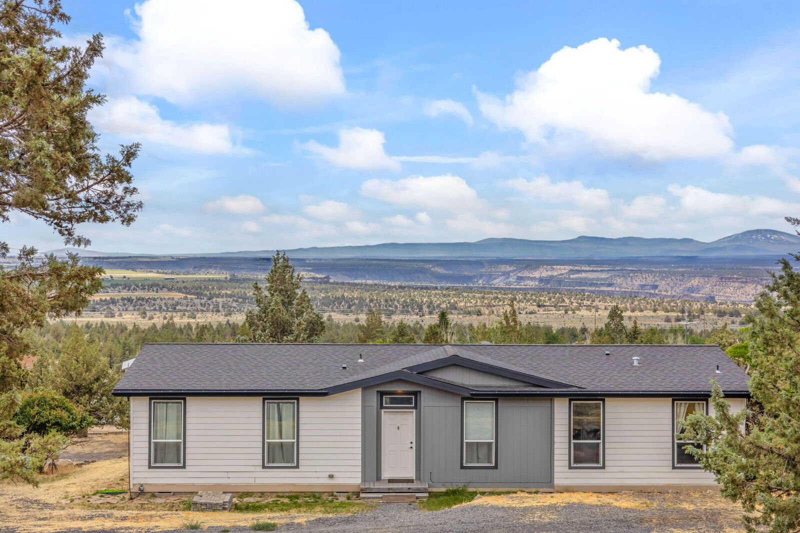 Property Photo:  5699 SW Rocky Lane  OR 97734 