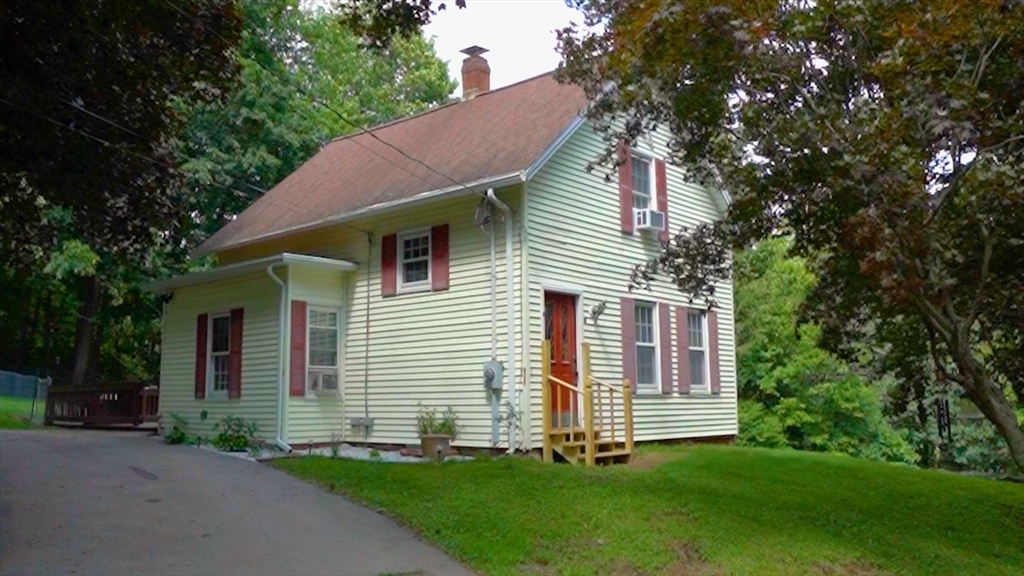 Property Photo: 4 Walnut St MA 01506