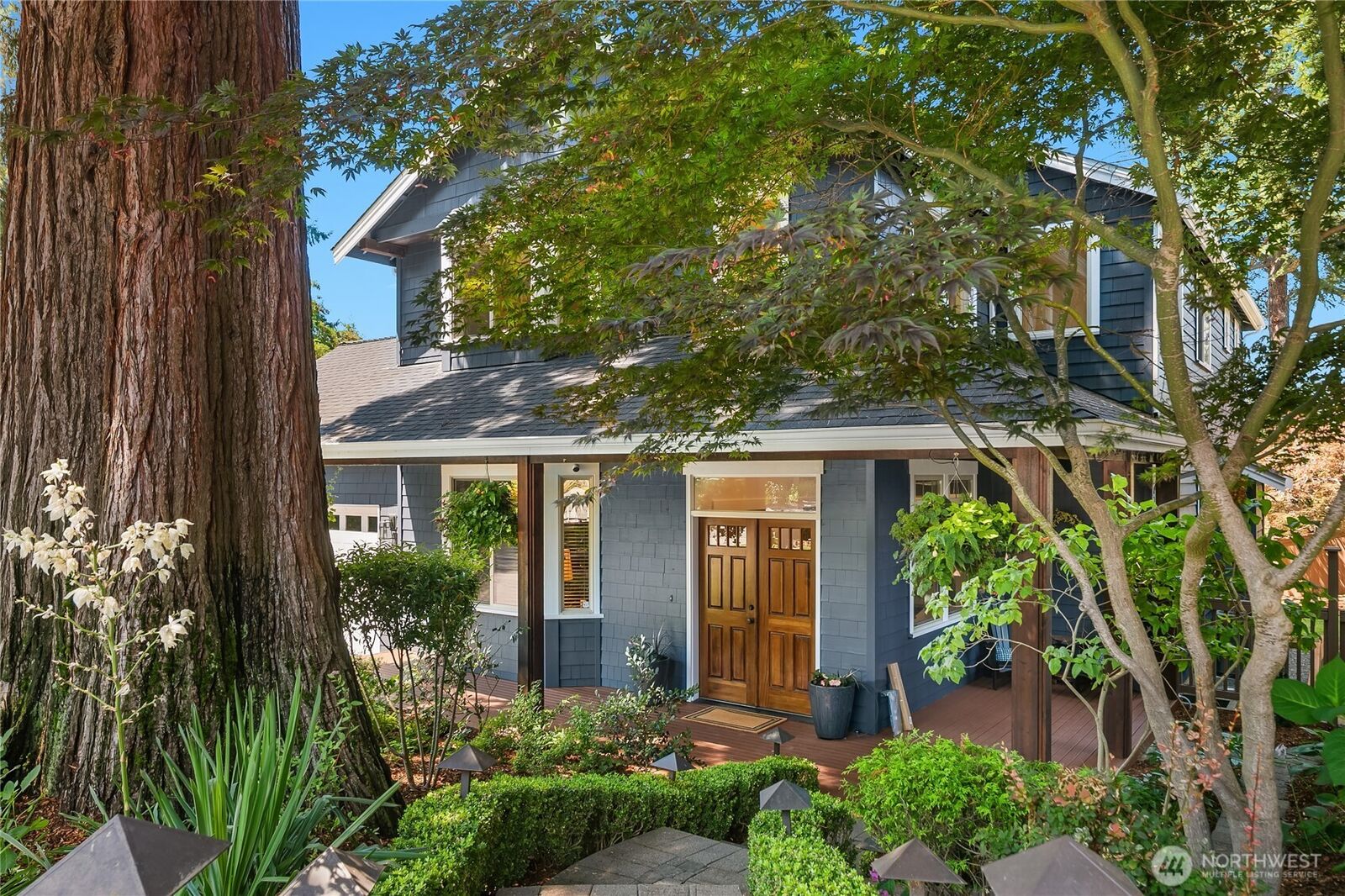 Property Photo: 7032 SE 20th Street WA 98040