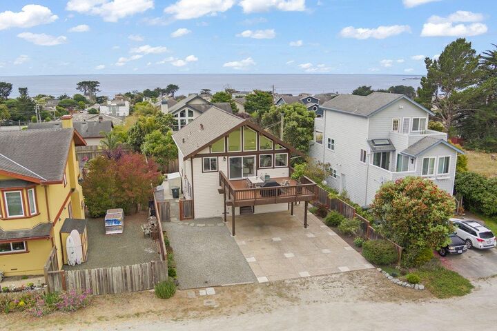Property Photo: 350 6th Avenue CA 94019