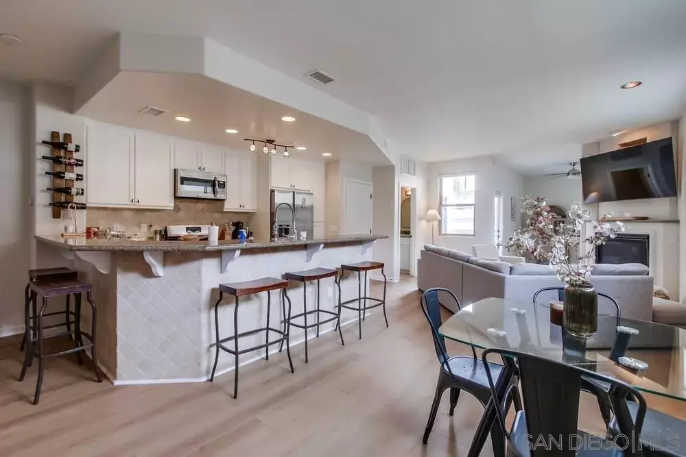 Property Photo: 1367 Hornblend Street CA 92109