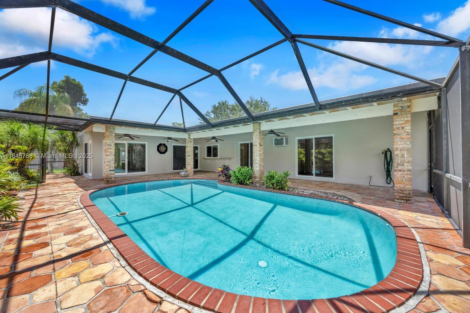 Property Photo: 9841 SW 122nd St FL 33176