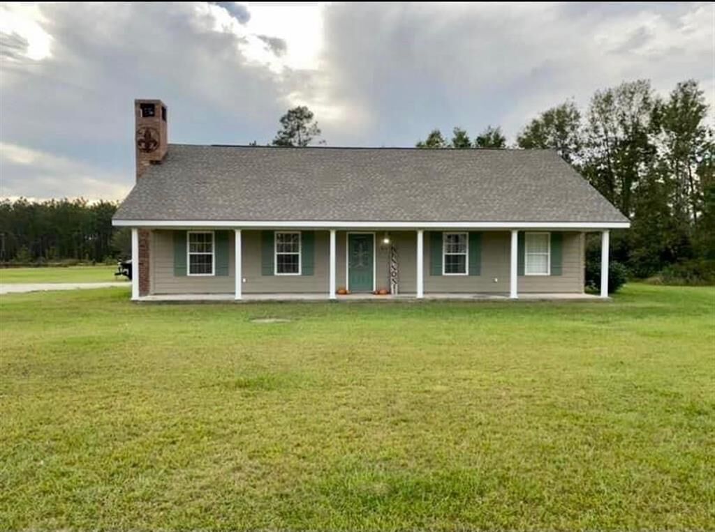 Property Photo:  514 Marcantel Road  LA 70633 