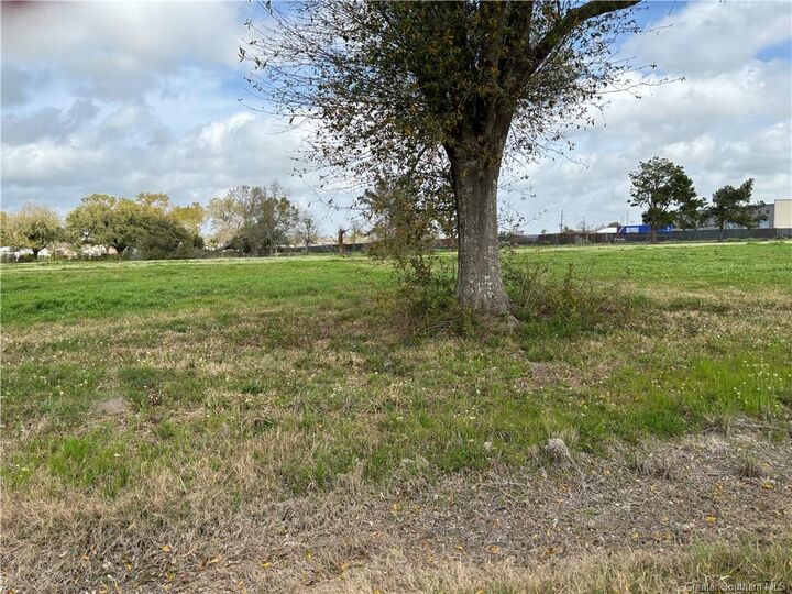 Property Photo: 2 Fred Istre Road LA 70665