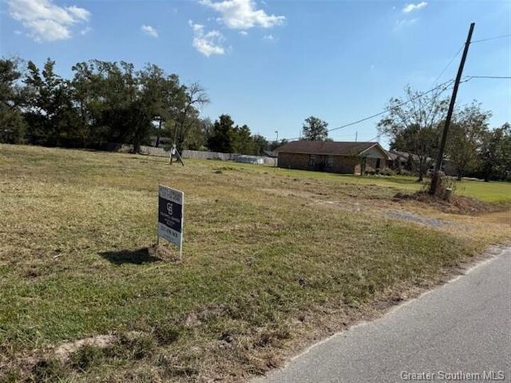 Property Photo: 3641 Violet Lane LA 70665
