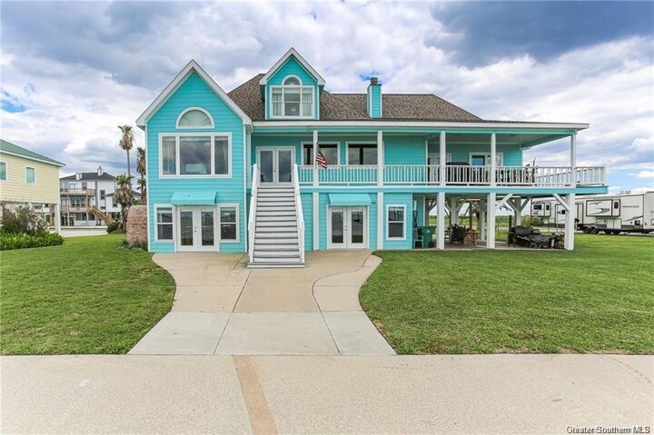 Property Photo: 145 W Harbor Drive W LA 70607