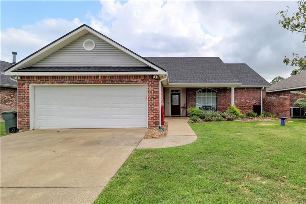Property Photo:  3307 Benoit Road  LA 70605 