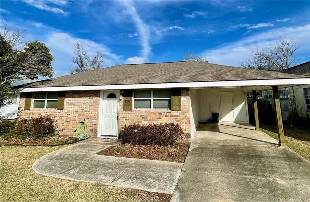 Property Photo: 1307 West Street LA 70668