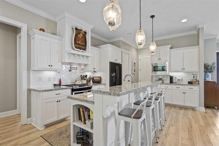 Property Photo:  3263 Fairwood Lane  LA 70607 