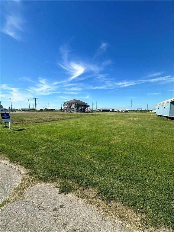 Property Photo: 2026 Teal Street LA 70631