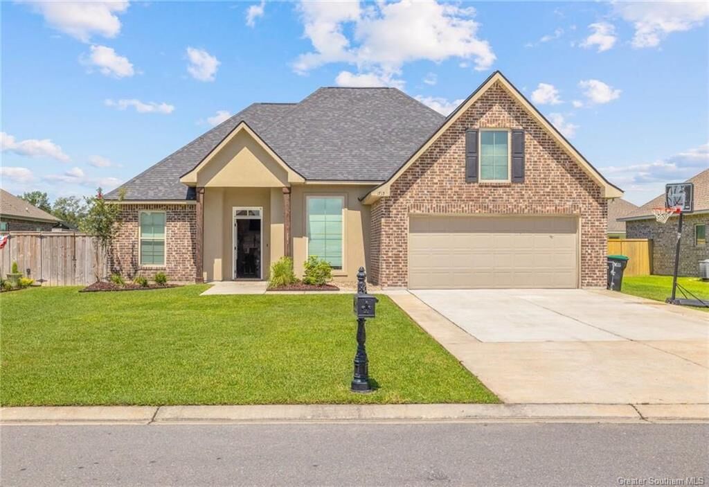 Property Photo:  1793 Browning Road  LA 70611 