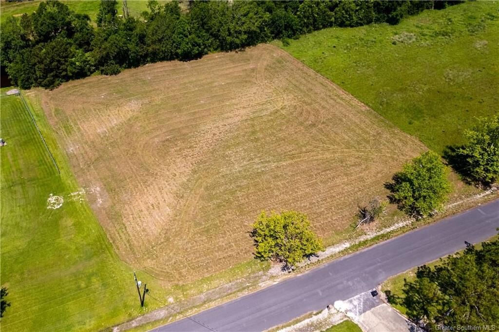 Property Photo: 0 Thoroughbred Drive LA 70668