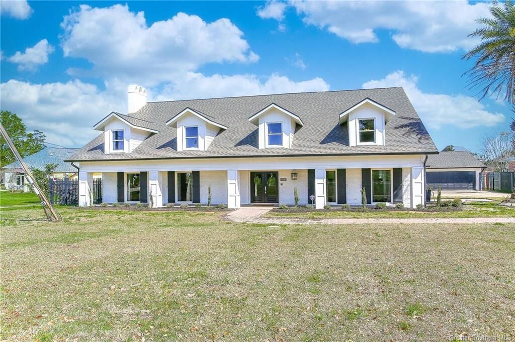 Property Photo: 3312 Country Club Drive LA 70605