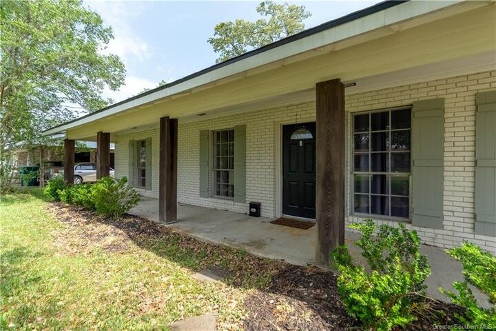 Property Photo: 1430 Beech Street LA 70669