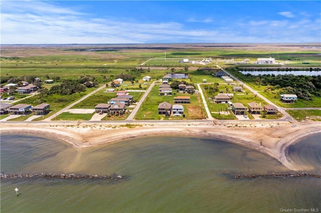 Property Photo:  158 Gulf View Road  LA 70631 