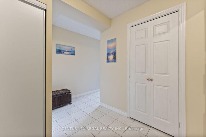 Property Photo:  115 Omni Drive 603  ON M1P 5B4 