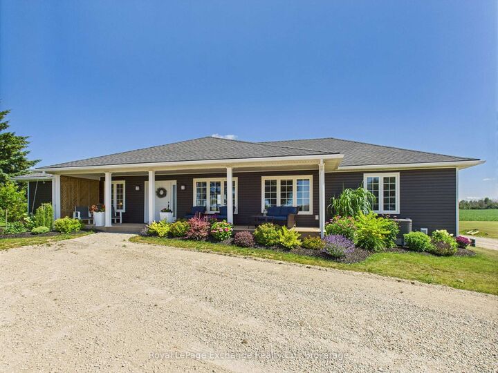 Property Photo: 422 Hayes Lake Avenue ON N0G 2B0
