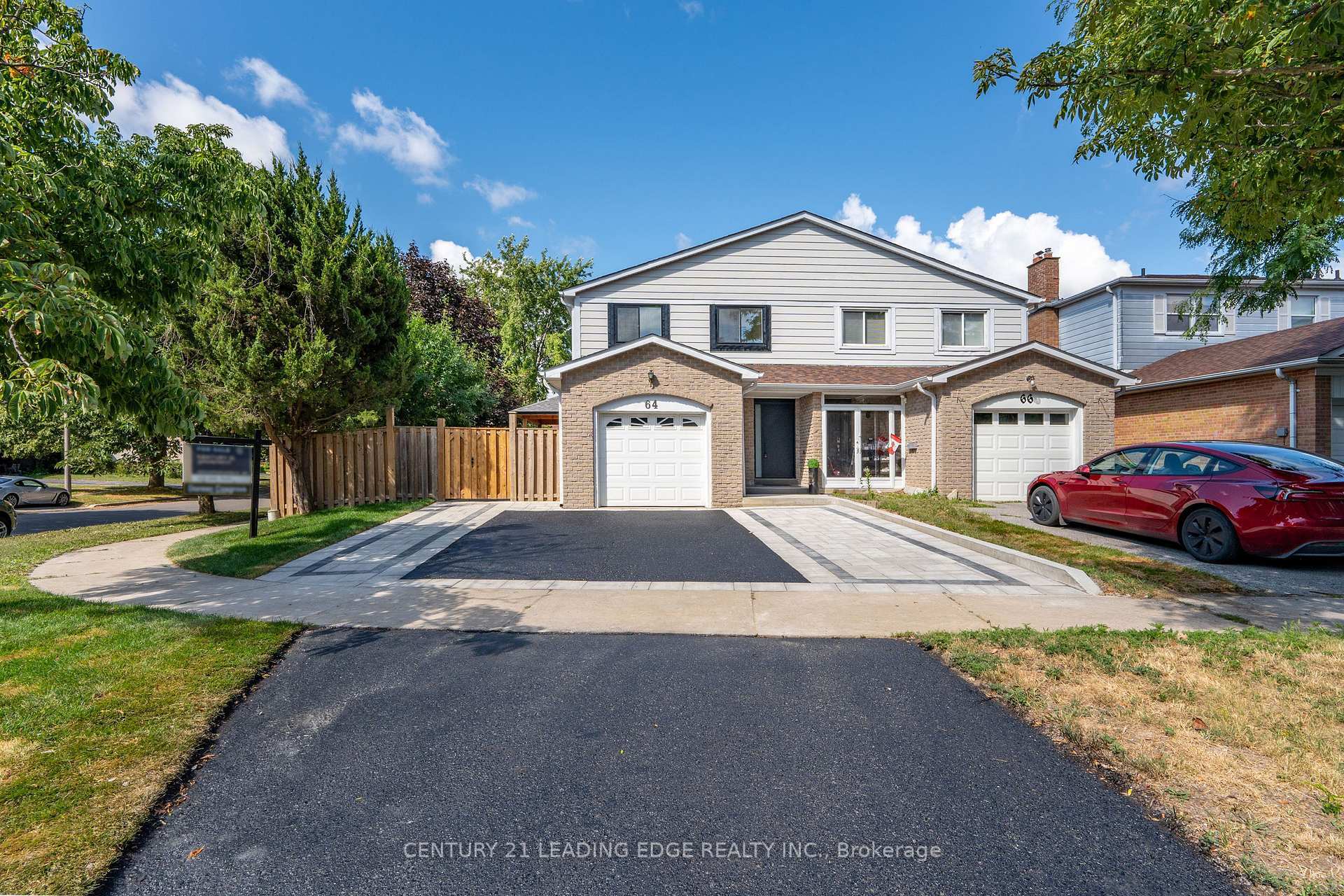 Photo de la propriété:  64 Buckhurst Crescent  ON M1S 4C4 