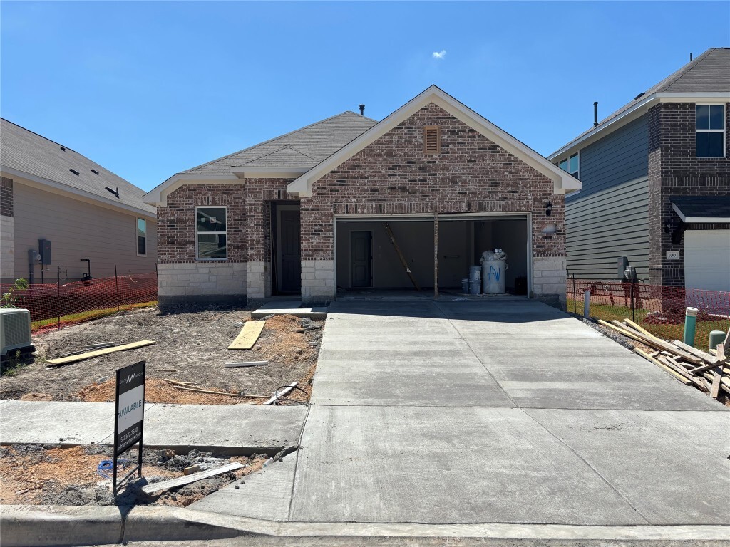 Property Photo: 102 Brislecone Pass TX 78634