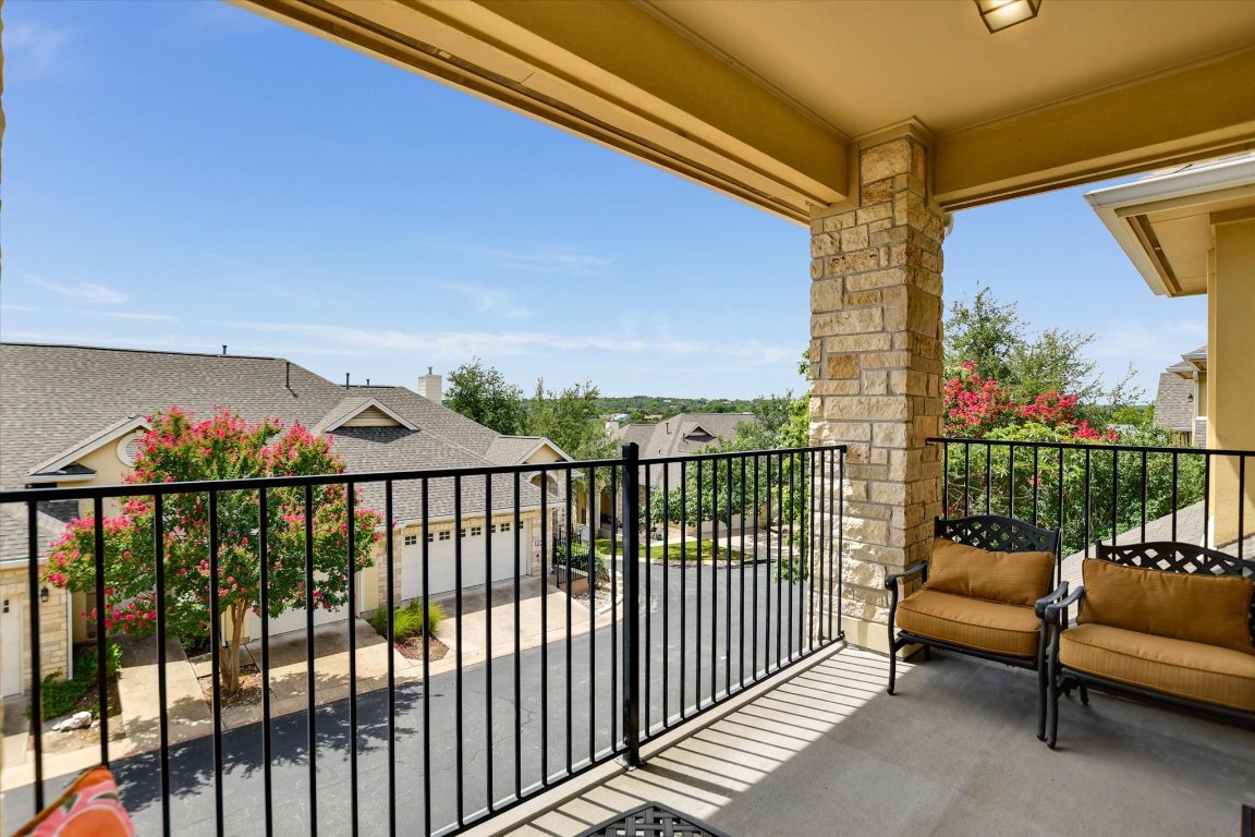 Property Photo:  10300 Morado Cove 805  TX 78759 