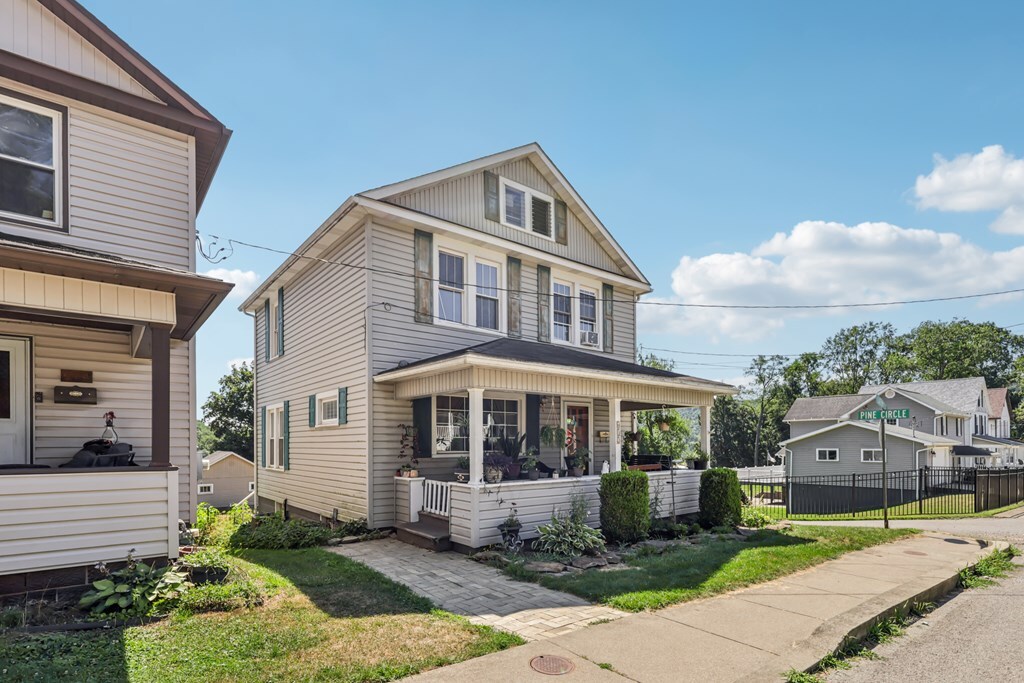 Property Photo:  612 Lafayette  PA 16242 