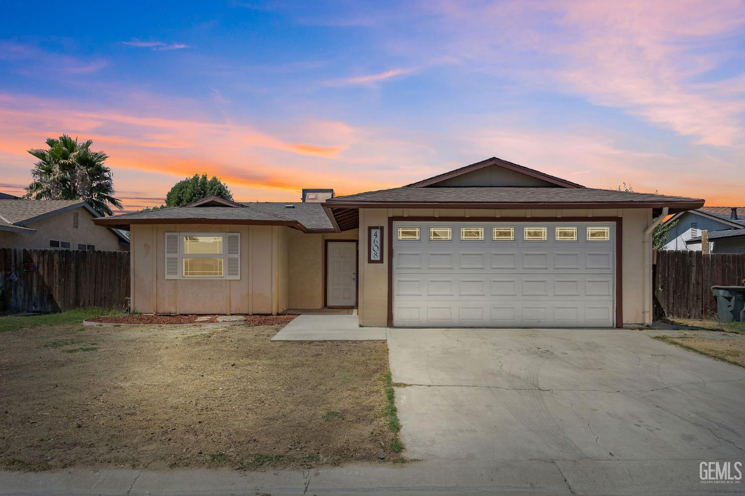 4608 Arbor Glen Street  Bakersfield CA 93313 photo