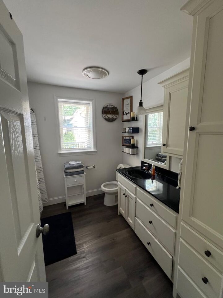 Property Photo: 92 W Main Street PA 17540