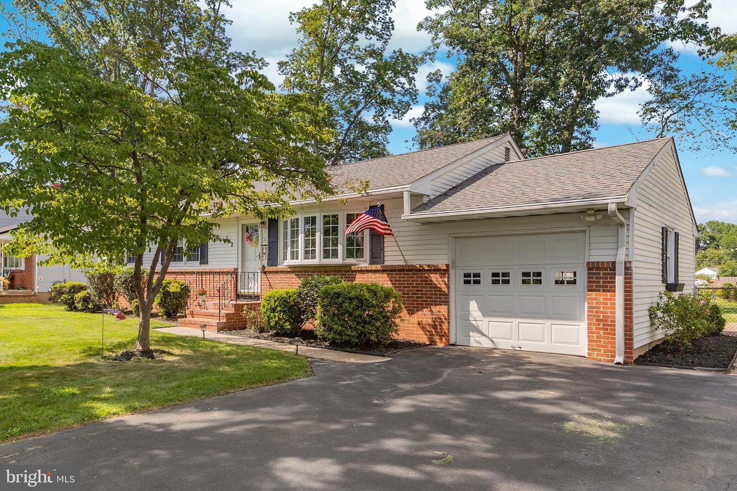 Property Photo: 142 Susan NJ 08638