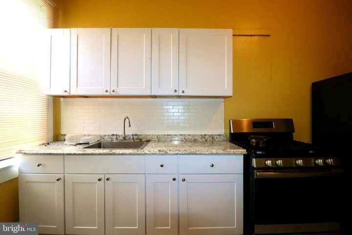 Property Photo: 2029 W North Avenue MD 21217