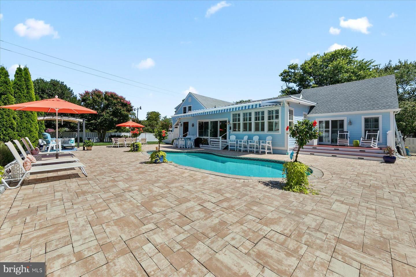 Property Photo:  301 Parkwood Street  DE 19930 