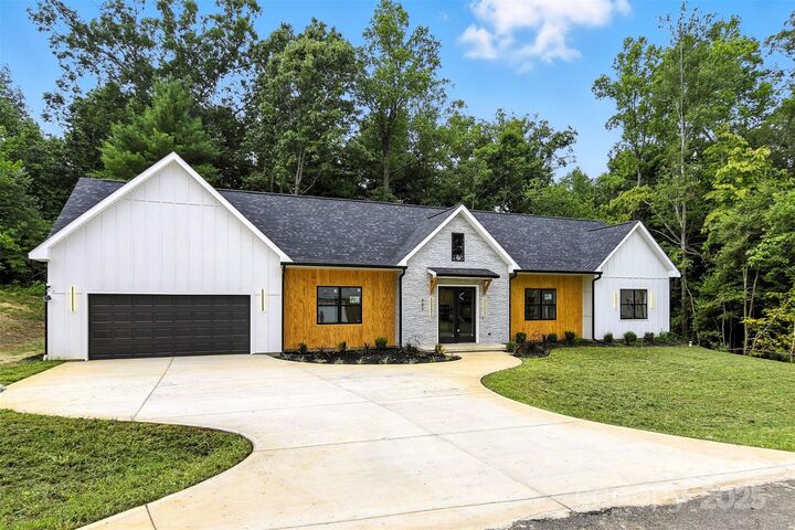 303 Wittenburg Springs Drive 53  Taylorsville NC 28681 photo