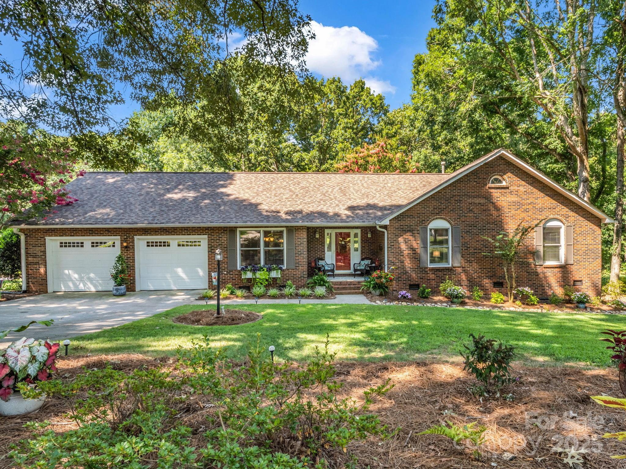 Property Photo:  869 Hunting Avenue  NC 28092 