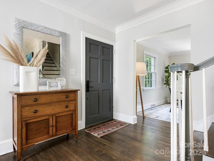 Property Photo:  2226 Beverly Drive  NC 28207 